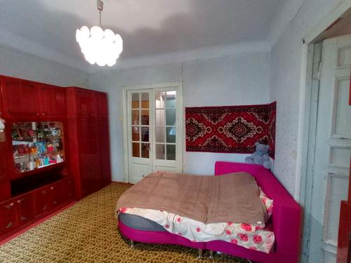 квартира за адресою Універсальна вул., 9