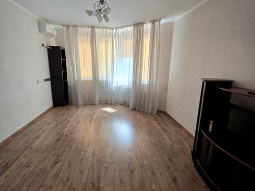 квартира за адресою Олени Пчілки вул., 2