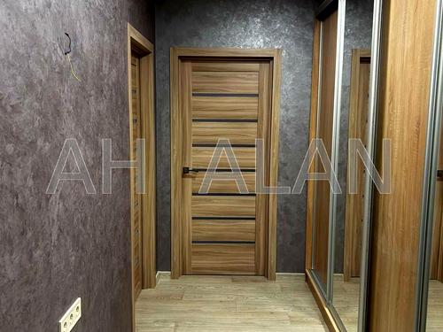 квартира за адресою Радистів вул., 30