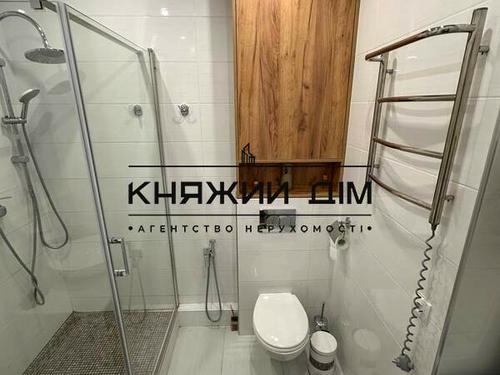 квартира за адресою Ревуцького вул., 40-Б