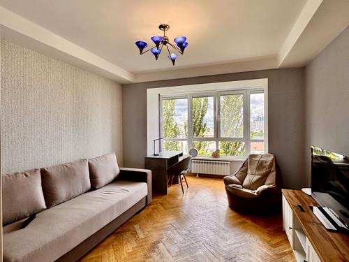 квартира за адресою Митрофана Довнар-Запольського вул., 6
