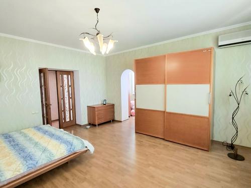 будинок за адресою вул.Грушевського
