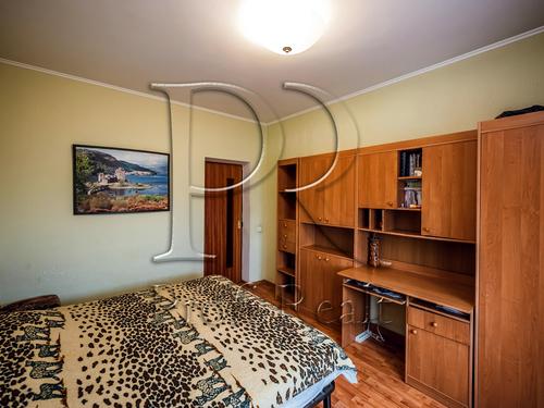 квартира за адресою Академіка Глушкова просп., 45