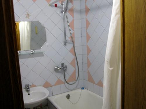 квартира за адресою Стадіонна вул., 14