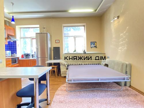квартира за адресою Євгена Коновальця вул. (Щорса), 23