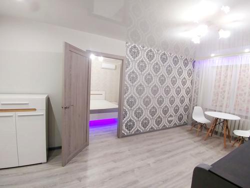 квартира за адресою Дніпровська набережна вул., 9