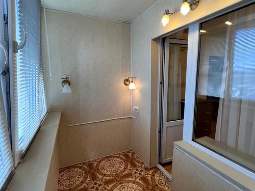 квартира за адресою Автозаводська вул., 81