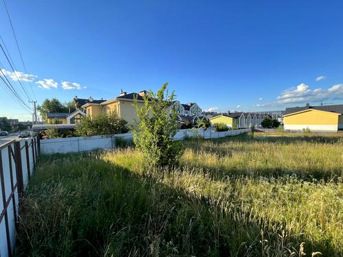 участок по адресу с. Святопетровское, Амосова ул., 69