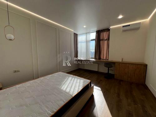 квартира за адресою Київ, Дніпровська набережна вул., 10Д