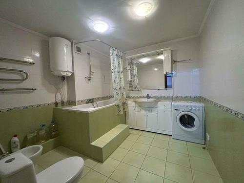 квартира за адресою Святошинська пл., 1