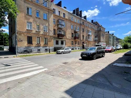 квартира за адресою Донецька вул., 1