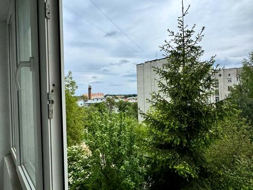 квартира за адресою Івасюка вул., 21