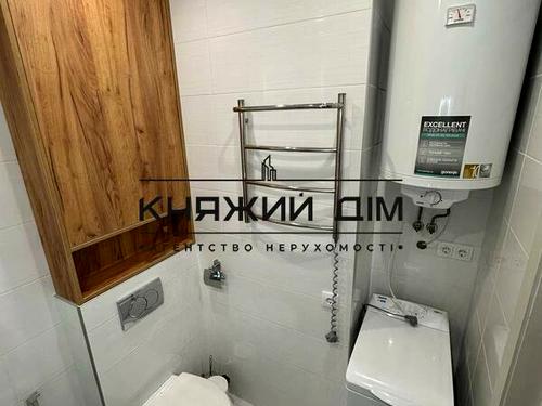 квартира за адресою Ревуцького вул., 40-Б