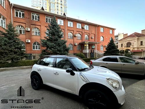 коммерческая по адресу Французский бульв., 60