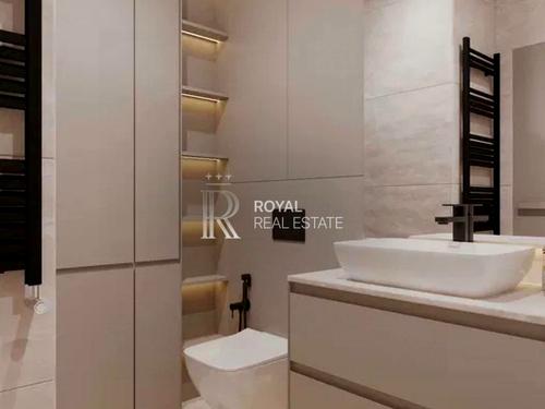 квартира за адресою Салютна вул., 2к16