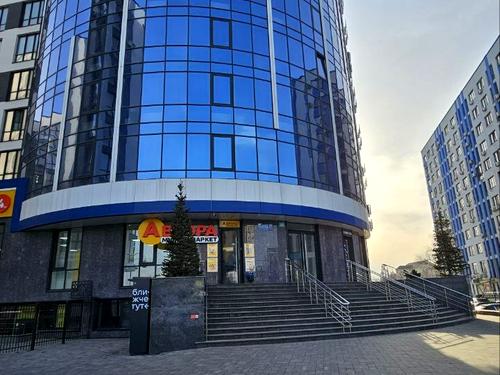 комерційна за адресою Центральна вул., 21-Б