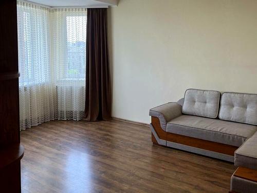 квартира за адресою Берегова вул., 22а