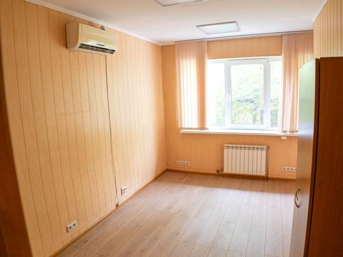 комерційна за адресою Борисоглібська вул., 12