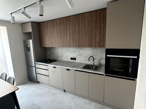 квартира за адресою Домбровського вул., 3б, к.14,15