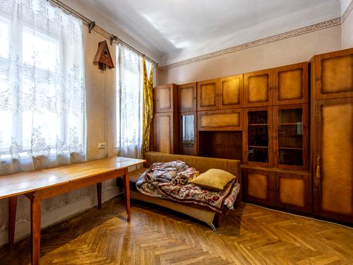 квартира за адресою Шептицьких вул., 24