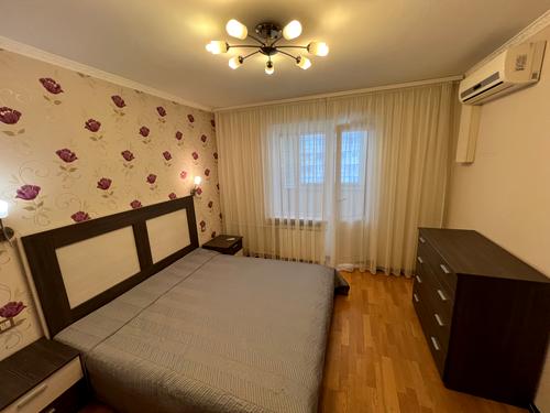 квартира за адресою Автозаводська вул., 81