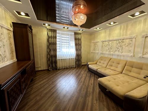 квартира за адресою Хотинська вул., 12