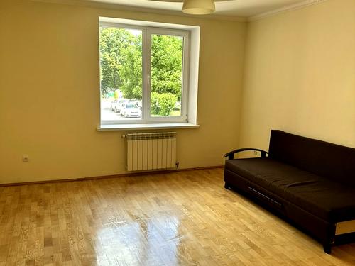 квартира за адресою Тролейбусна вул., 26