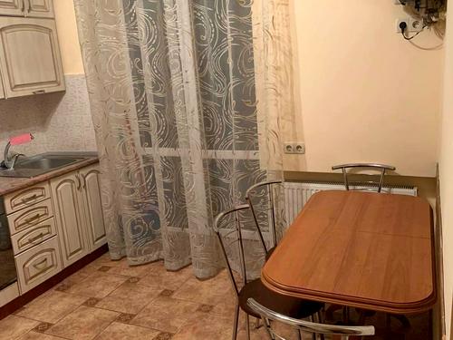 квартира за адресою Шота Руставелі вул., 18