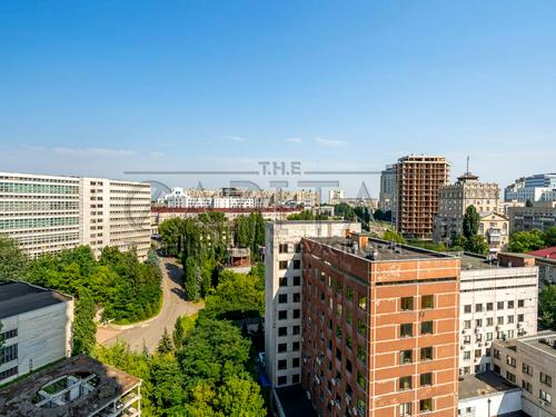 коммерческая по адресу Кловский спуск, 7