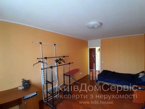 квартира за адресою Академіка Глушкова просп., 18