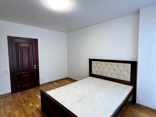 квартира за адресою Залізнична вул., 9