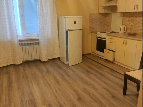 квартира за адресою Євгена Чикаленка вул., 59