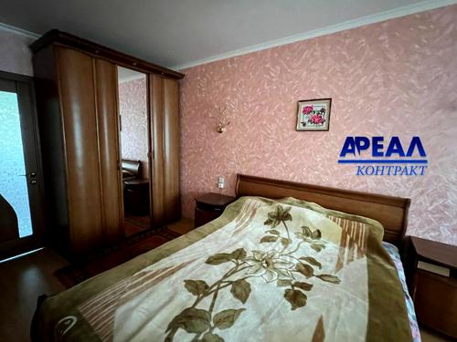 квартира по адресу Комарова ул., 27
