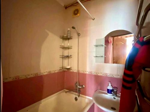квартира по адресу Олександра Білана ул., 3