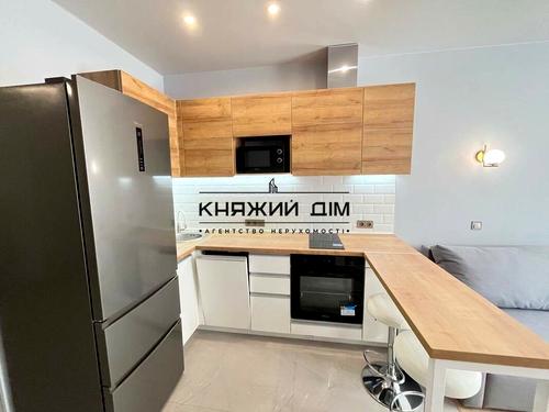 квартира за адресою Дніпровська набережна вул., 17В