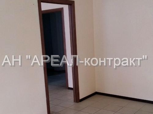 комерційна за адресою Перемоги вул., 131в