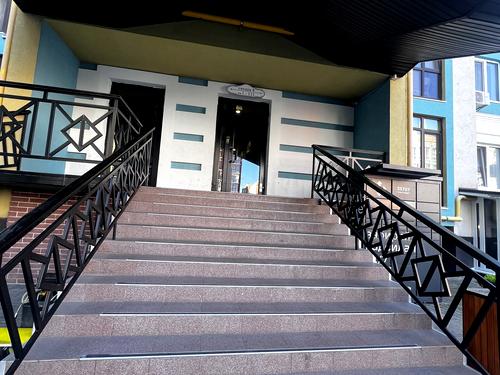 квартира по адресу Українська, 83 б