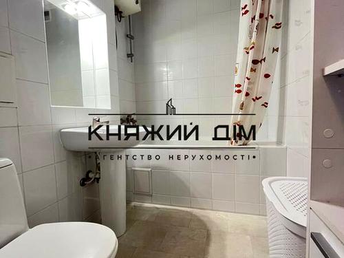 квартира по адресу Миколы Бажана просп., 12