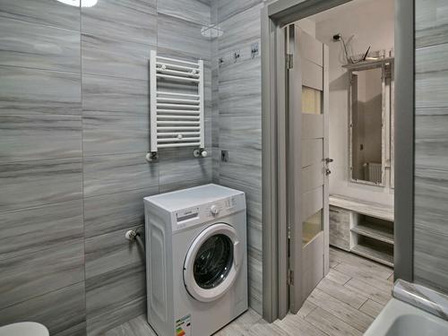 квартира по адресу Степана Бандеры ул., 1е