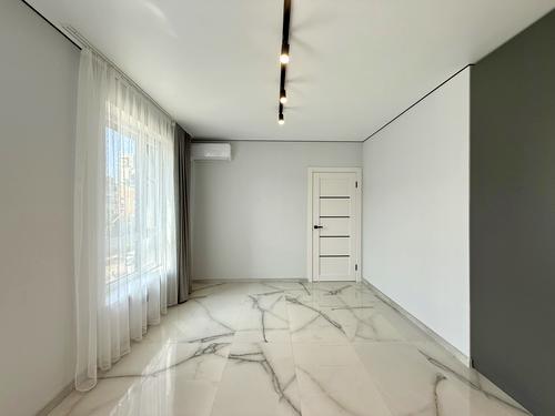 квартира за адресою Степана Бандери вул., 77