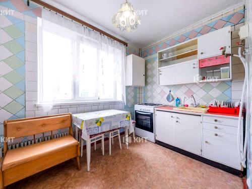 квартира за адресою Бучми вул. (Командарма Уборевича), 16