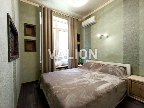 квартира за адресою Дегтярна вул., 8