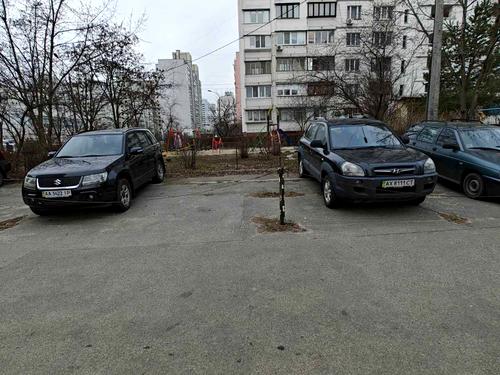 квартира за адресою Київ, Михайла Гришка вул., 10
