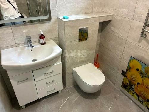 квартира за адресою Регенераторна вул., 4 к8