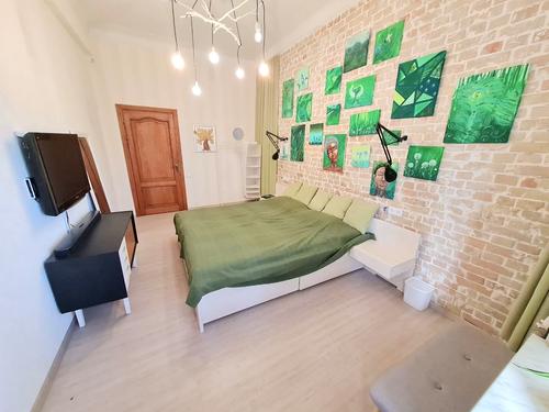 квартира по адресу Стратегическое шоссе (Науки), 35