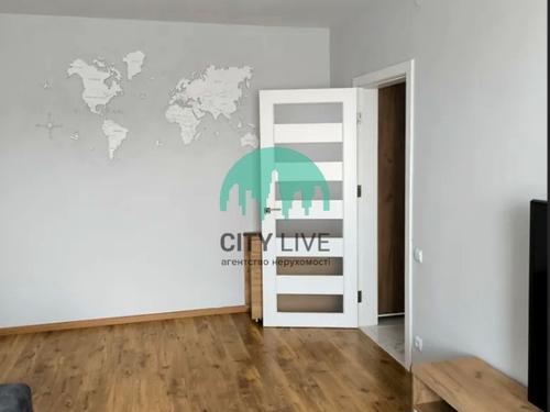 квартира за адресою Макогона вул., 25