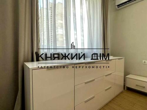 квартира за адресою Ревуцького вул., 40-Б