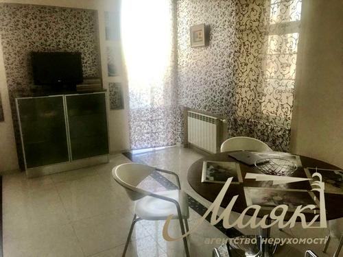 квартира по адресу Кудрявский спуск, 3-Б