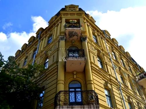 квартира за адресою Хорива вул., 4