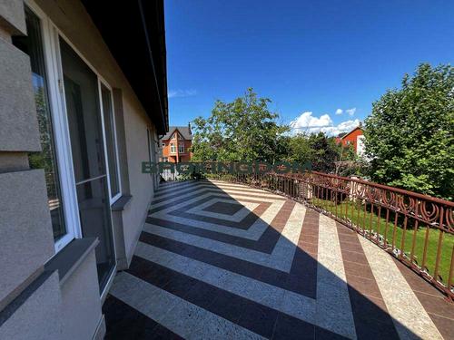 будинок за адресою Богатирська вул., 30а